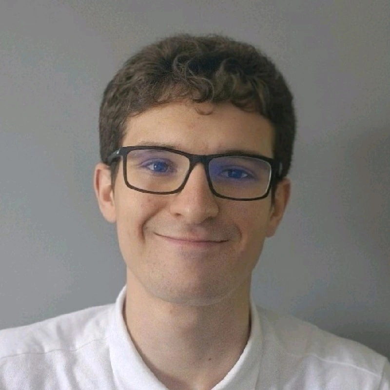 Louis, fondateur de Loutik